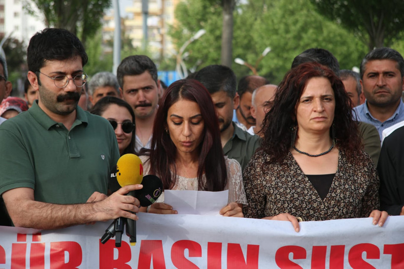 8a240ba6-0e96-4b02-afbc-fd3e38cada5f.jpg