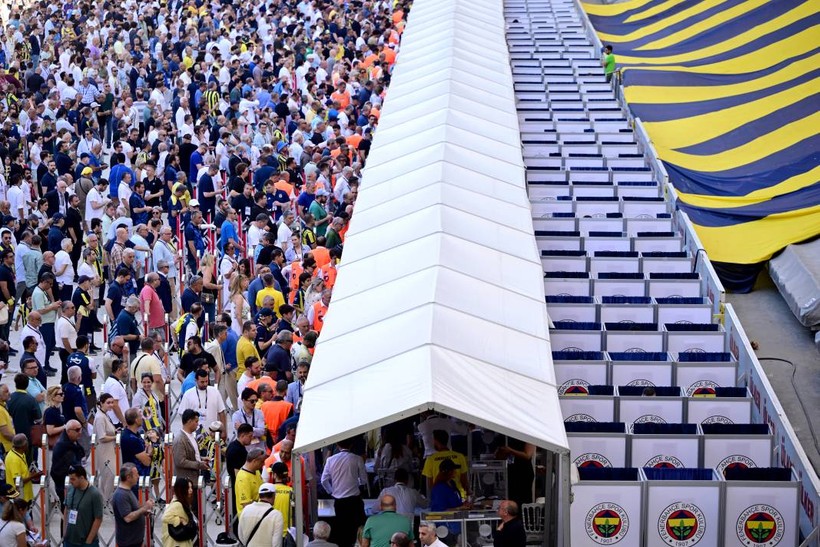 Fotoğraflarla Fenerbahçe'de seçim heyecanı - Resim: 7