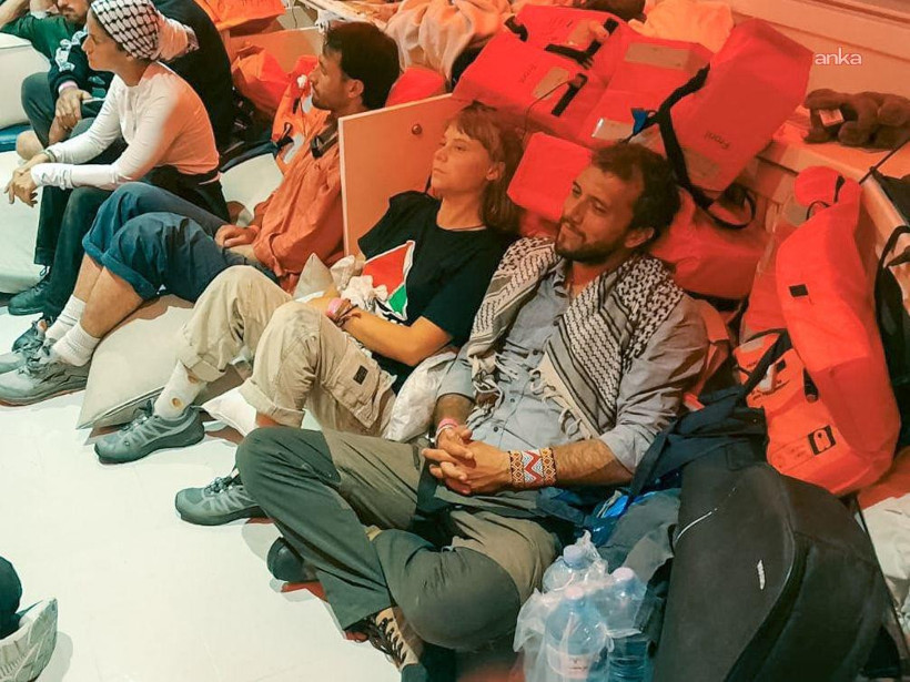 Sumud Filosu'na İsrail baskını: 222 aktivist gözaltında - Resim : 3