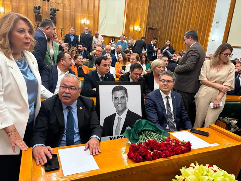CHP Grup Toplantısı'na ziyaret&ccedil;i yasağı getirildi - Resim : 2