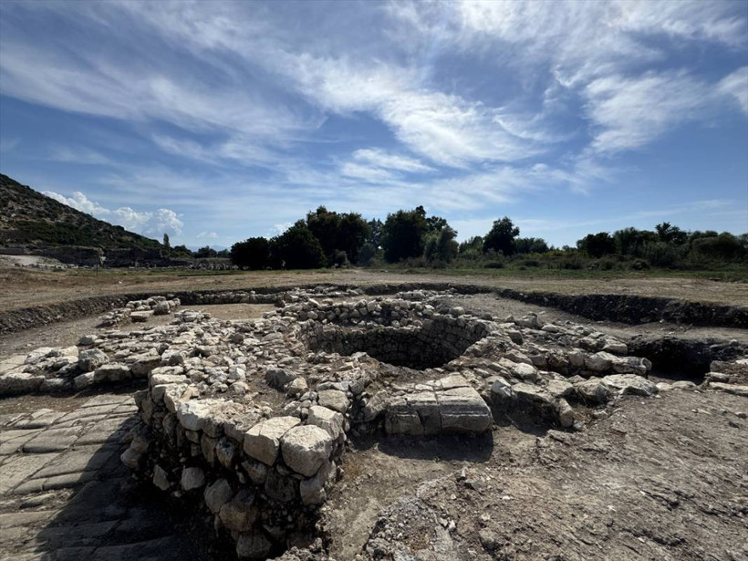 Limyra Antik Kenti'nin içinden akan su, ziyaretçileri cezbediyor - Resim: 4