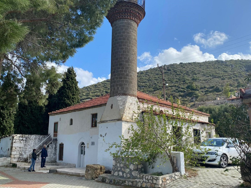 Diyanet ibadete kapattı, Çevre Bakanlığı da 190 yıllık tarihi cami için yıkım kararı aldı - Resim : 2