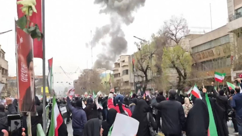 Savaşın 14. günü: ABD ve İsrail'in tehditlerinin ardından Tahran'da miting alanında patlama