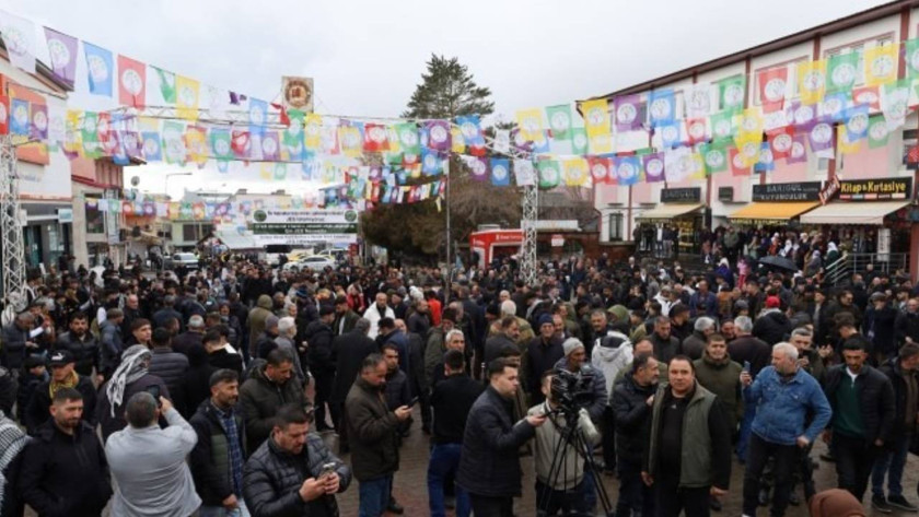 Varto Newrozu'nda iktidara çağrı: Öcalan rolü oynadı, sıra sizde