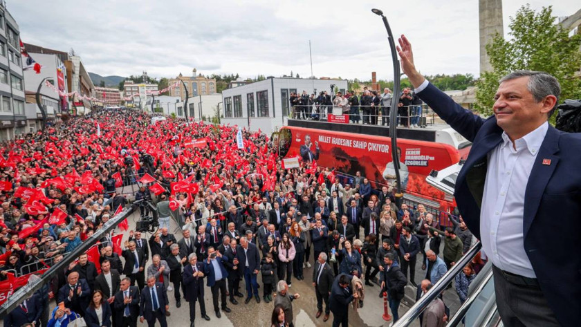 Özgür Özel Karabük’te iktidarı hedef aldı: 'Bu artık beceriksizlik değil, kötü niyet'