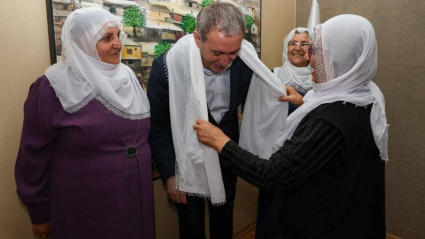 Barış Anneleri siyasi parti ziyaretlerini DEM Parti ile sonlandırdı