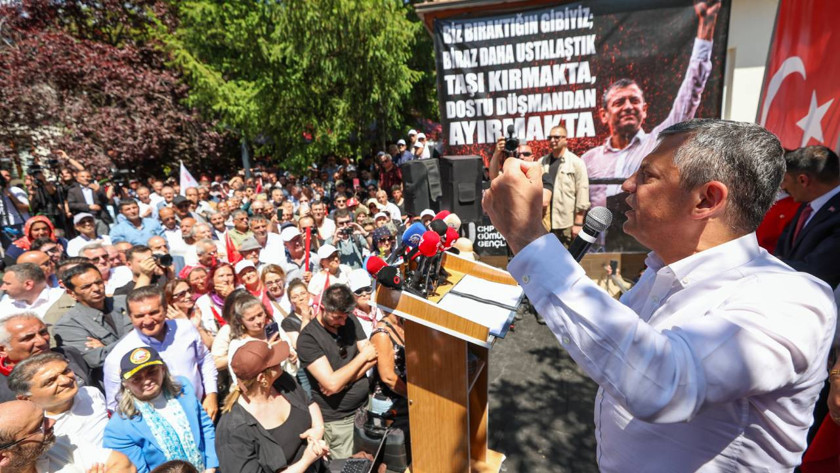 Özgür Özel Tekke'den seslendi: 'Yeni mücadelenin rotası yürüyüştür'