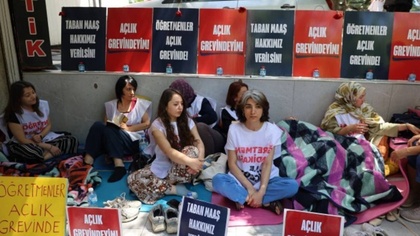 Öğretmenlerin açlık grevi 10'uncu gününde: 'Adım atılana kadar buradan gitmeyeceğiz'