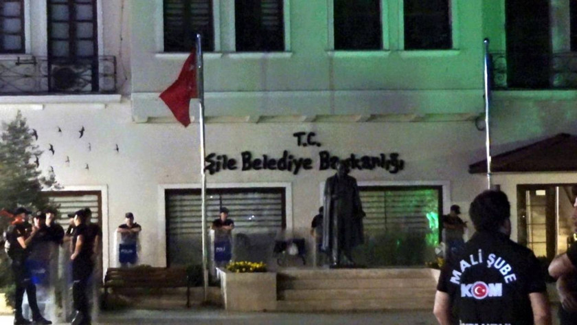 Şile Belediyesi'ne üçüncü dalga operasyon: 16 kişi gözaltına alındı