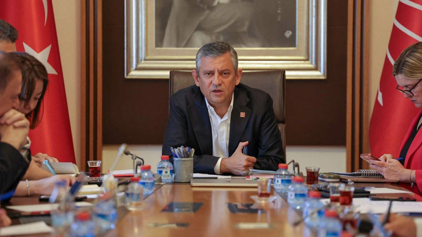 Yeni parti için tarih netleşiyor