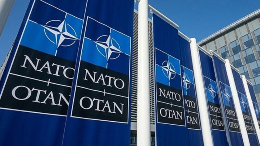 130 aydın ve yazardan NATO yasaklarına karşı çağrı