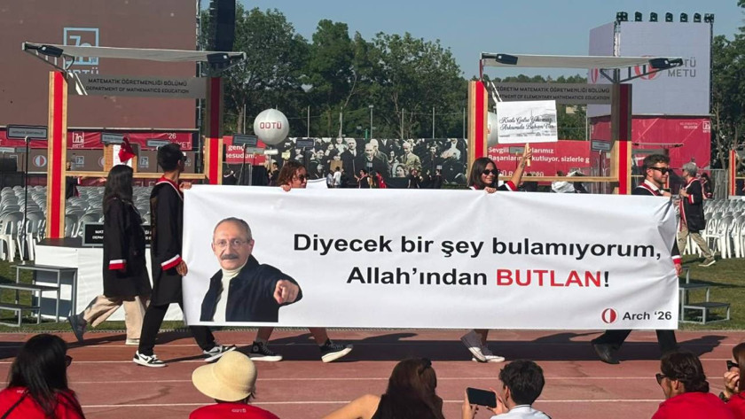 ODTÜ'de mezuniyet törenine yine pankartlar damga vurdu