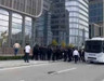 Haklarını arayan işçiler gözaltına alındı